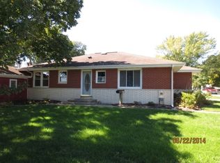 114 E Lee St, Pontiac, IL 61764