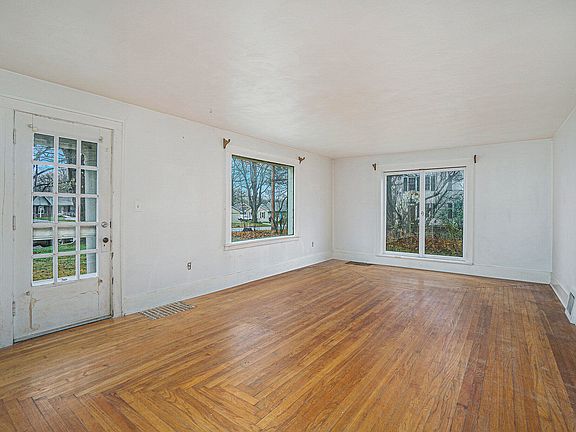 5th image of 11602 E D Ave
