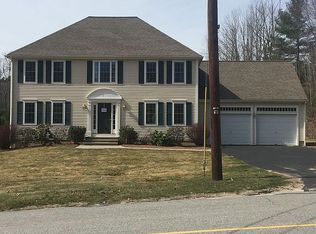 67 Arnold Rd, Sturbridge, MA 01518