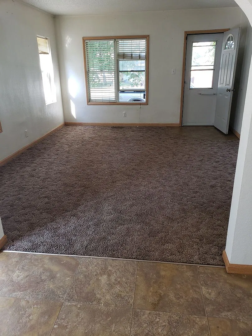 412 3rd Ave NW Jamestown, ND 58401 — Photo 3