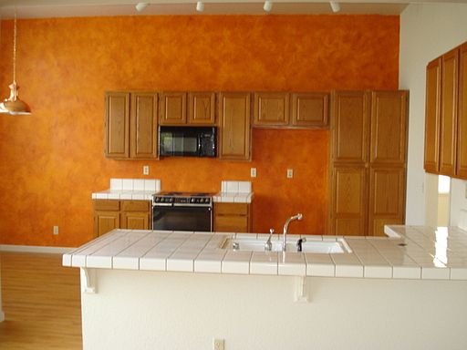 2nd image of 124 Oak Brook Ct