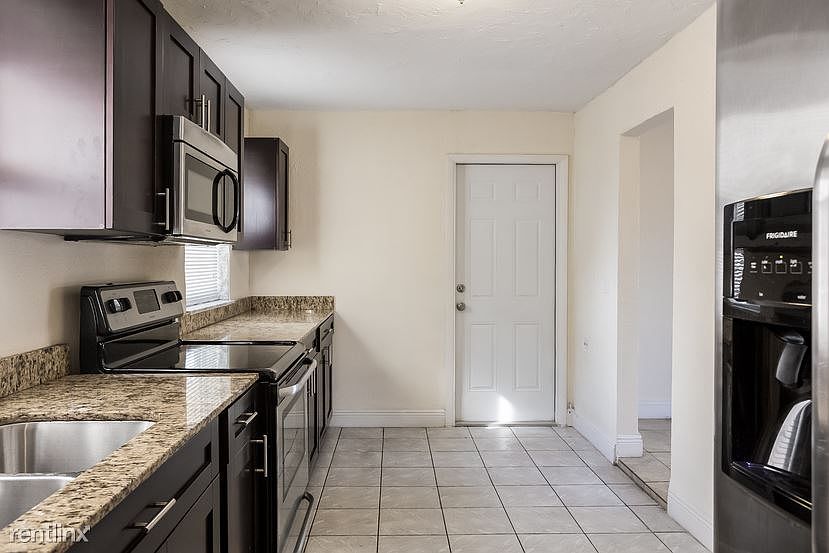 ff91f4a9-30a1-4c6d-a147-6954074af278