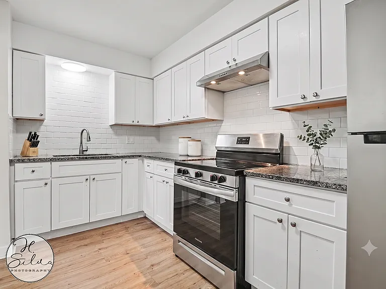10 Arrowhead Dr #5 — Photo 6