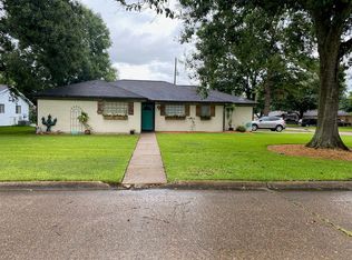 155 Ferndale Ln, Beaumont, TX 77707