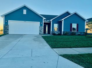 6070 Shale Crescent Dr, West Lafayette, IN 47906