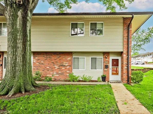 10041 Echoridge Ln, Saint Louis, MO 63123
