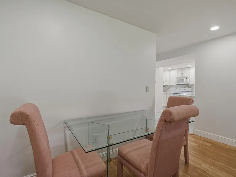 371 S Hollybrook Dr #106 — Photo 16