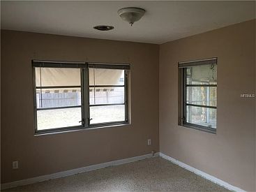 4th image of 1661 San Roy Dr