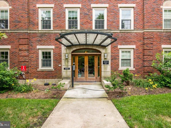2926 Porter St NW #307, Washington, DC 20008
