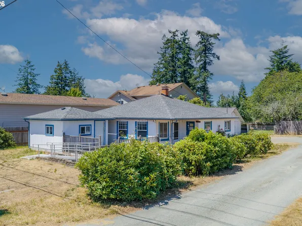 1923 Maple St, Myrtle Point, OR 97458