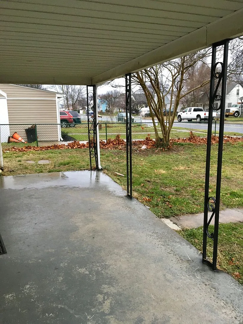 Get 1/2 off 1 Month Rent-Charming 3 Bedroom/1 Bathroom Home with Carport - Dundalk! — Photo 2