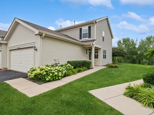 627 W Kristina Ln, Round Lake, IL 60073