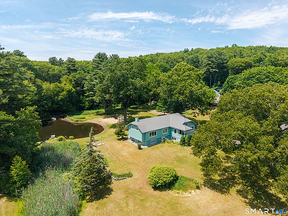 3rd image of 901 River Road