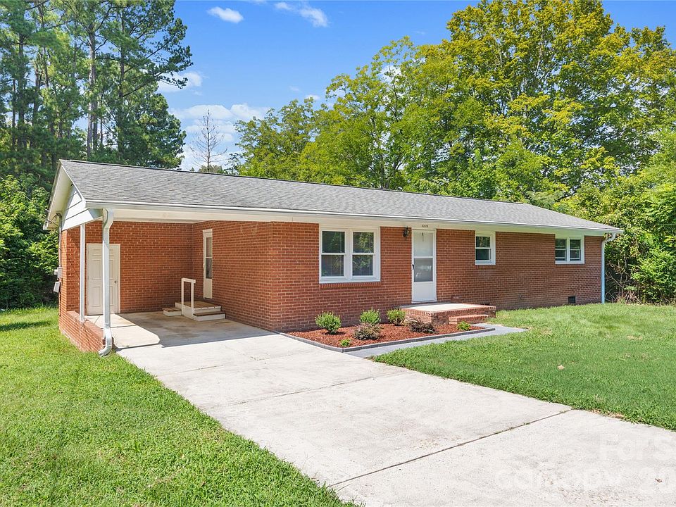 1st image of 409 Moss Springs Rd