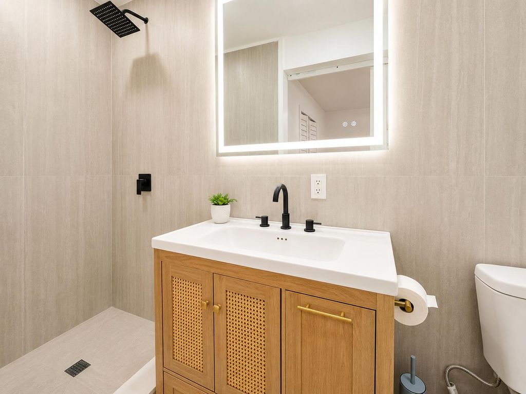 1673 NE 31st Street, photo 7