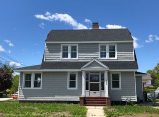 307 Rutland Rd, Freeport, NY 11520