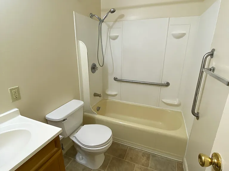 Frederick Avenue Apartments — Photo 53