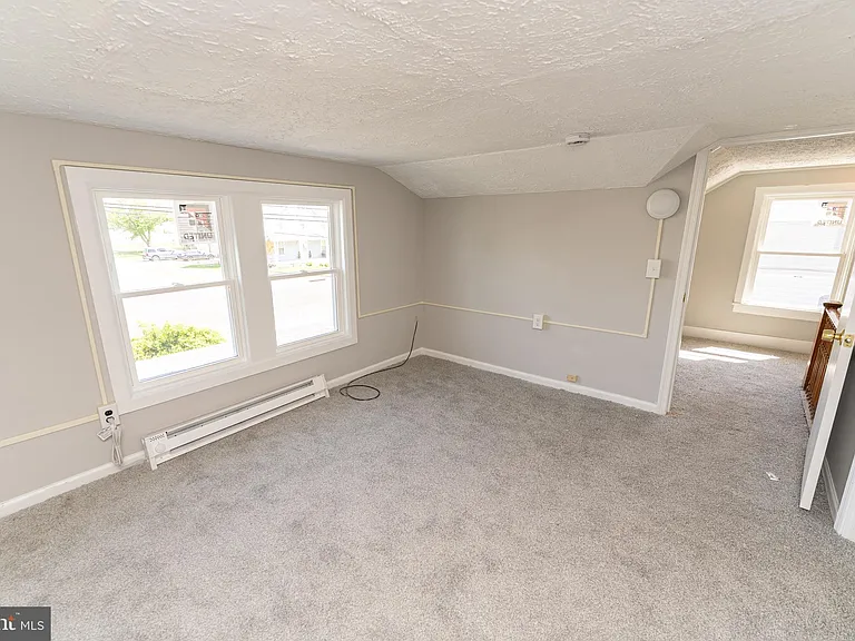 1507 Race St — Photo 35