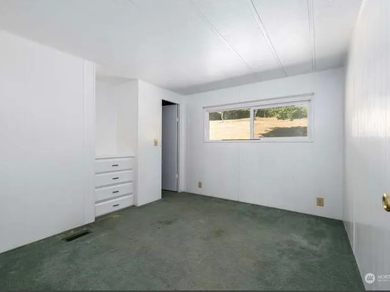 14860 Gibralter Rd — Photo 13