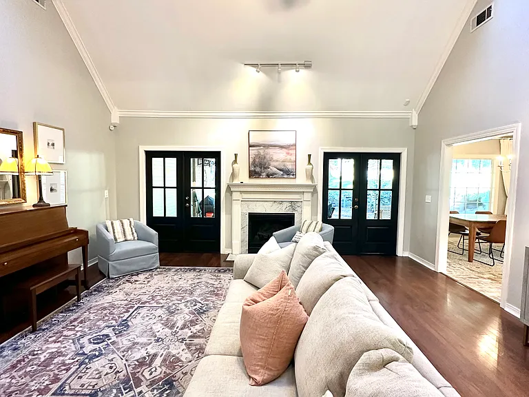 114 Ethan Cv — Photo 31