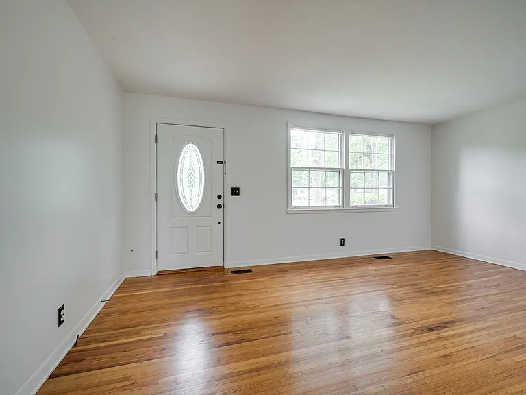 1133 Copperstill Cir — Photo 4