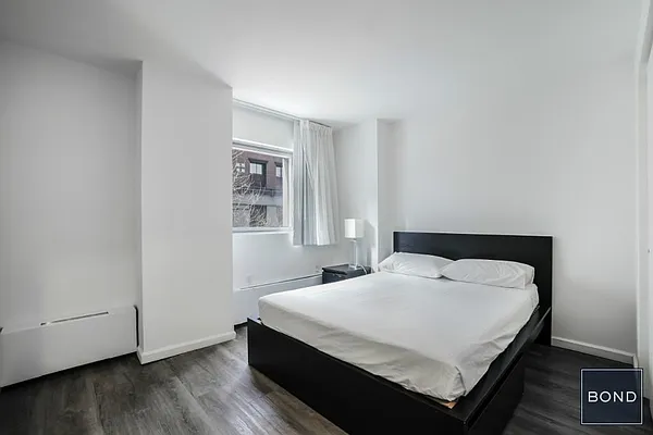 Rented by Bond New York | media 8