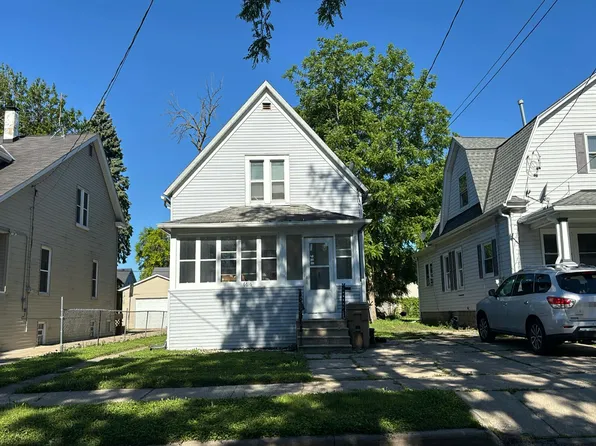 6616 19th Ave, Kenosha, WI 53143