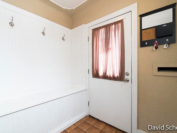 4th image of 1137 Lake Michigan Dr NW