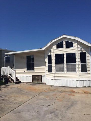 1st image of 460 W Clam Cir