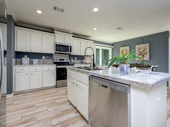 5th image of 4611 Mahogany Blvd