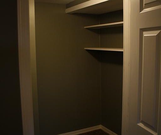 4th image of 1010 Fulton St W APT 3