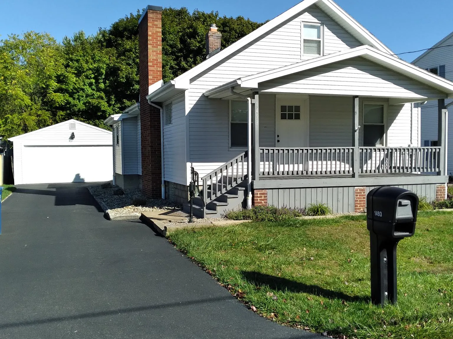 2 bed, 911 sqft, $1,200 — Photo 1