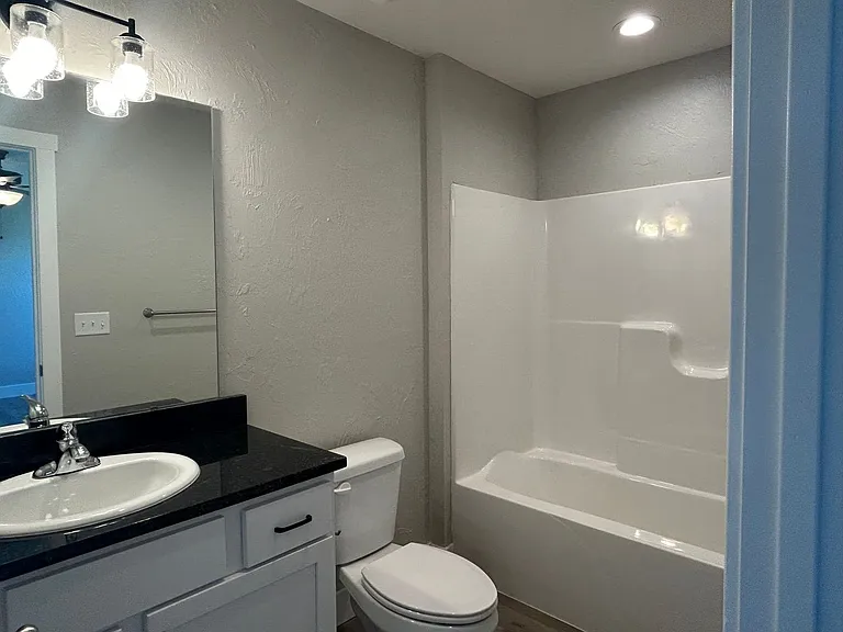 3781 W Freeman St — Photo 3