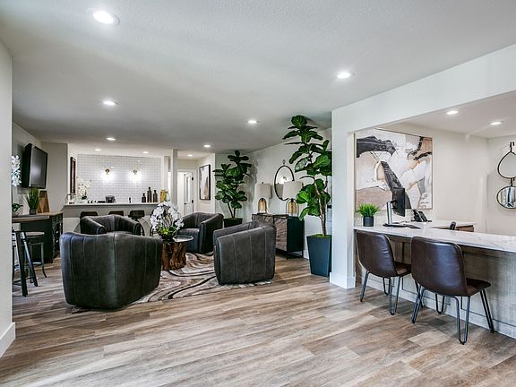 4th image of 6830 Champions Plaza Dr APT 407