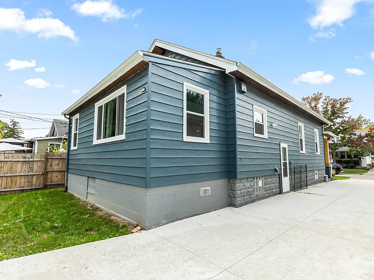 419 S Kenwood Ave — Photo 48