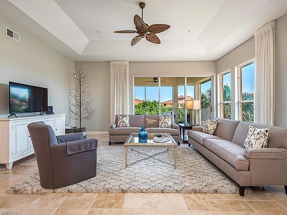 2nd image of 1840 Les Chateaux BLVD #303