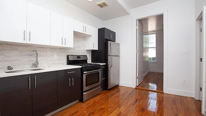 Rented by Nooklyn NYC LLC | media 2