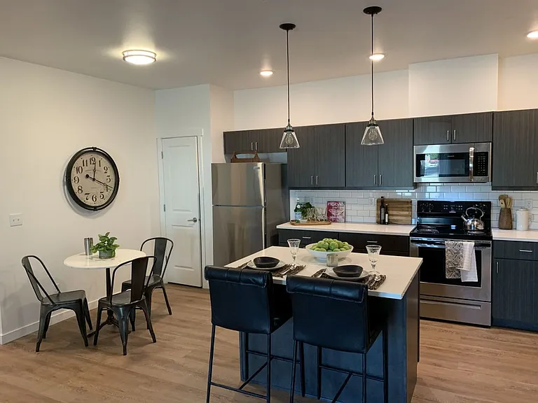 Tumwater Pointe Apartments — Photo 14