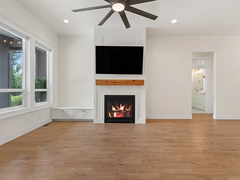 207 W Wrangler St — Photo 9