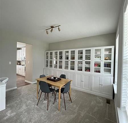 3rd image of 155 Alder Dr