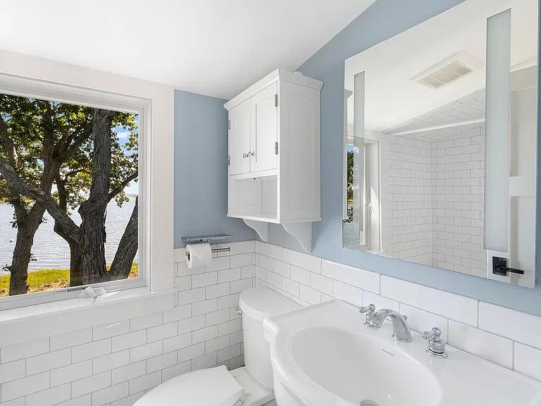 1082 Springs Fireplace Rd — Photo 19