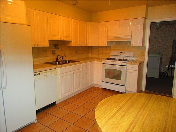 5th image of 1060 Sonoma Ct