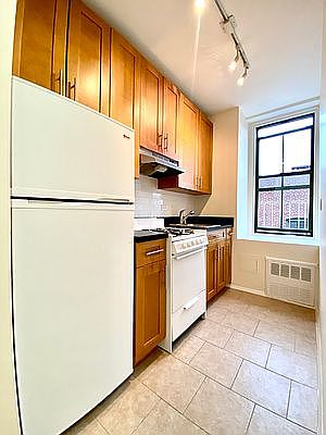 1st image of 1482 York Ave APT 6G