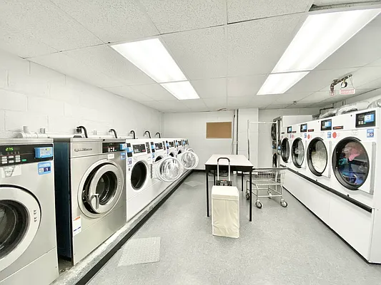 Rented by Bond New York | media 66