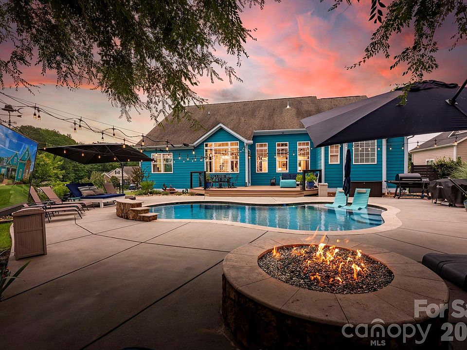 1st image of 6957 Pin Oaks Dr