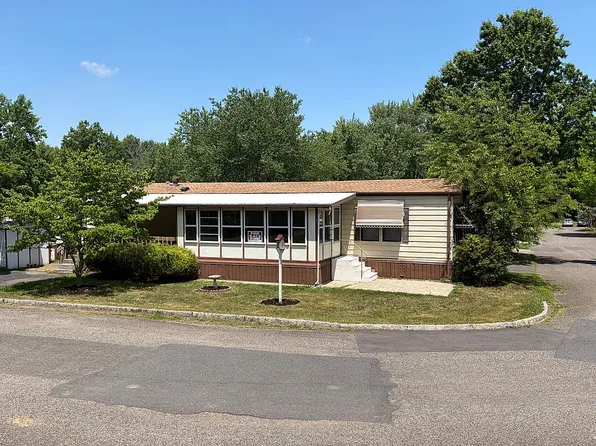 151 Village Rd, Morganville, NJ 07751