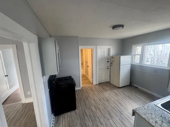 1152 Saint Vincent St #1, Utica, NY 13501