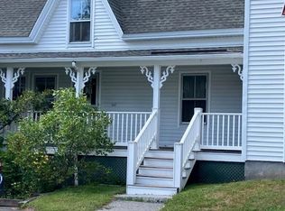 166 Main St, New London, NH 03257