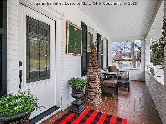 4th image of 234 Oakwood Rd