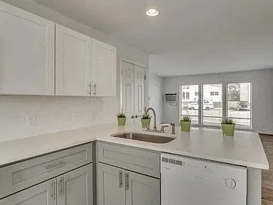 The V Apartments — photo 13